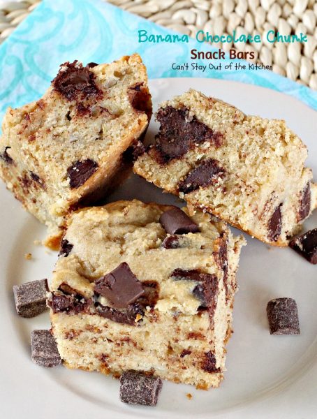 Banana Chocolate Chunk Snack Bars | Can't Stay Out of the Kitchen | delicious #shortbread bars with #bananas #chocolate chunks & #Greekyogurt. #dessert #cookie