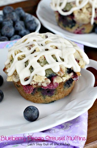 Blueberry Pecan Streusel Muffins | Can't Stay Out of the Kitchen
