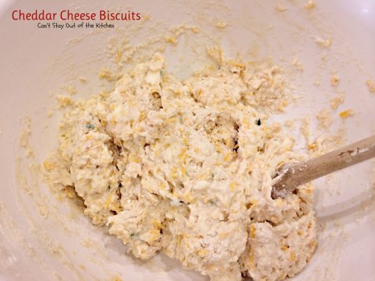 Cheddar Cheese Biscuits | Can't Stay Out of the Kitchen | these amazing #biscuits are filled with #cheddarcheese and chives for a really fabulous taste.