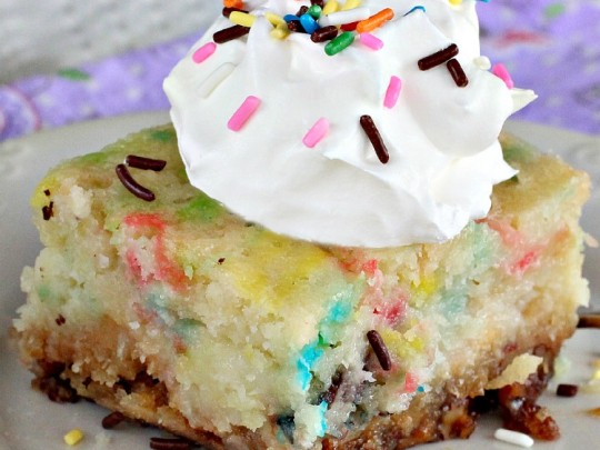 Funfetti Earthquake Cake Can't Stay Out of the Kitchen