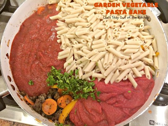 Garden Vegetable Pasta Bake | Can't Stay Out of the Kitchen | fantastic #pasta entree with #beef, veggies & loads of #cheese. I made with #glutenfree noodles, but regular pasta can also be used. Kid-friendly!