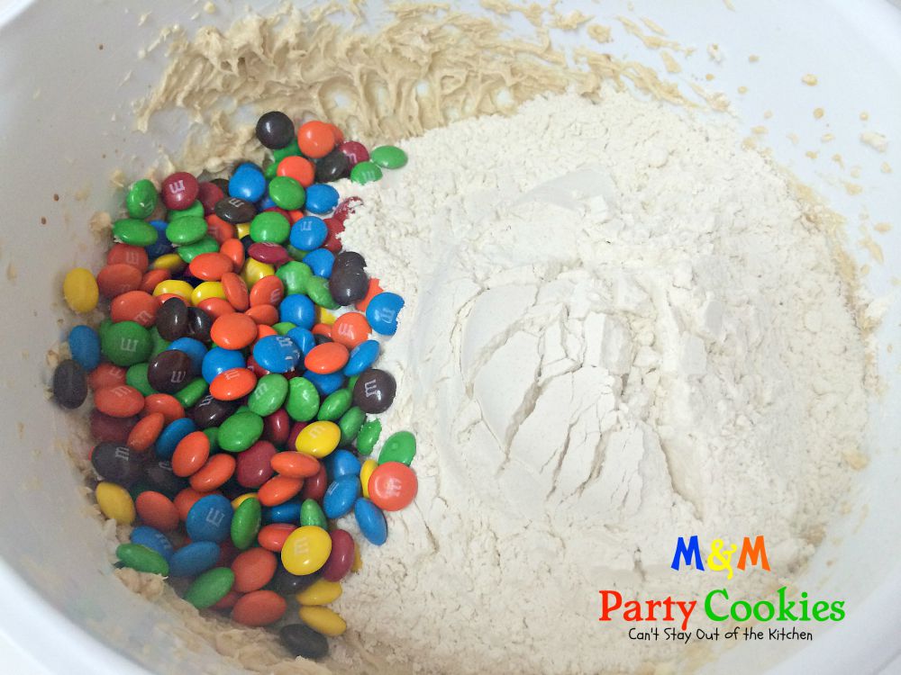 M&M Party Cookies – Can't Stay Out of the Kitchen