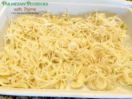 Parmesan Potatoes with Thyme | Can't Stay Out of the Kitchen | These adorable #potatoes are a fantastic side dish for any occasion. Quick & easy, too. #parmesancheese #glutenfree