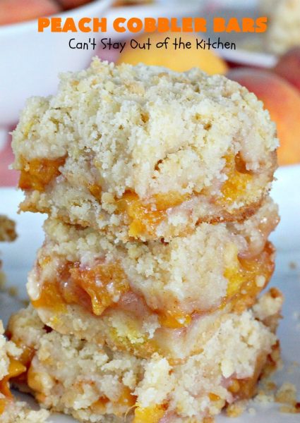 Peach Cobbler Bars | Can't Stay Out of the Kitchen | these fabulous blondies taste just like eating #peachcobbler! Amazing #dessert #peaches #cookie