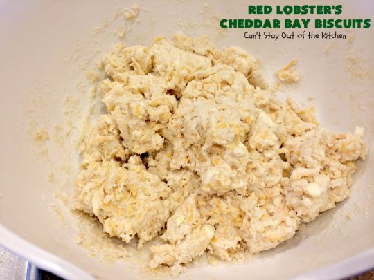 Red Lobster's Cheddar Bay Biscuits | Can't Stay Out of the Kitchen | these fantastic #biscuits are to die for! They are the BEST #copycat #recipe for #RedLobstersCheddarBayBiscuits. Terrific for family, company or #holiday dinners like #MothersDay or #FathersDay. #RedLobster #bread #CheddarBayBiscuits #BestCheddarBayBiscuitsRecipe #CheddarCheese