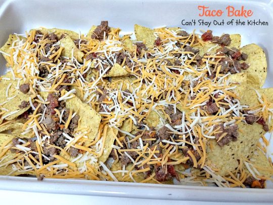 Taco Bake | Can't Stay Out of the Kitchen | this is a super easy 7-ingredient dinner recipe. We love this #casserole. #Tex-Mex #glutenfree