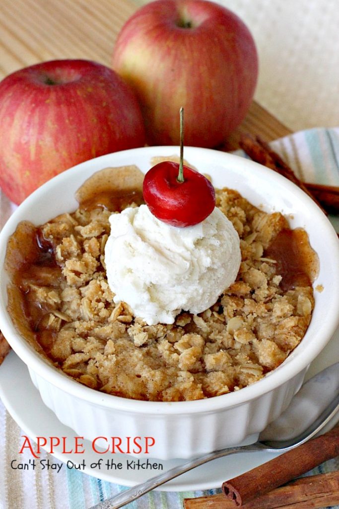 Apple Crisp | Can't Stay Out of the Kitchen | this dynamic #dessert is also fantastic served for #breakfast! Uses #LuckyLeaf #applepiefilling and has a streusel topping. #apples