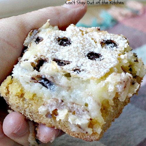 Chocolate Chip Ooey Gooey Bars | Can't Stay Out of the Kitchen