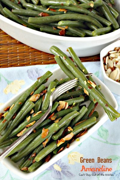 Green Beans Amandine | Can't Stay Out of the Kitchen | super quick, easy and delicious #sidedish. Healthy and low calorie, too. #greenbeans #glutenfree #vegan