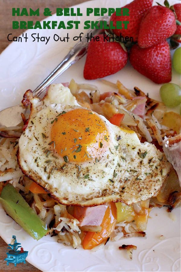 Ham and Bell Pepper Breakfast Skillet Can't Stay Out of the Kitchen