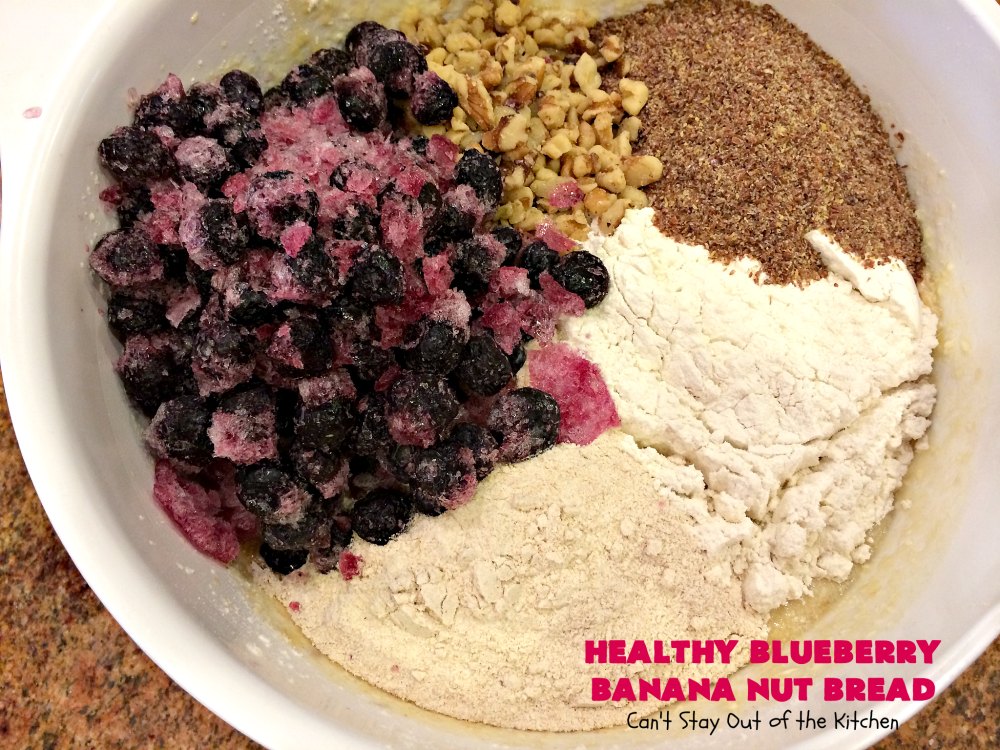 Healthy Blueberry Banana Nut Bread Can't Stay Out of the Kitchen