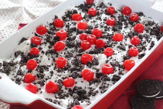 Oreo Cookie Mud Pie - Can't Stay Out of the Kitchen