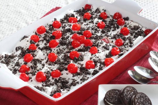 Oreo Cookie Mud Pie - Can't Stay Out of the Kitchen