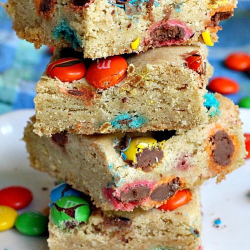 M&M Cookie Bars | Can't Stay Out of the Kitchen