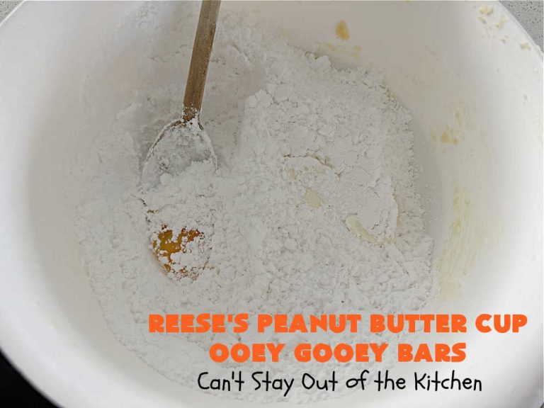 Reese’s Peanut Butter Cup Ooey Gooey Bars Can't Stay Out of the Kitchen