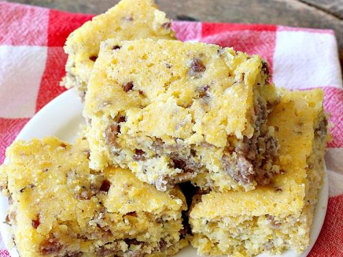 Paula Deen Cornbread Dressing Recipe (Copycat) 