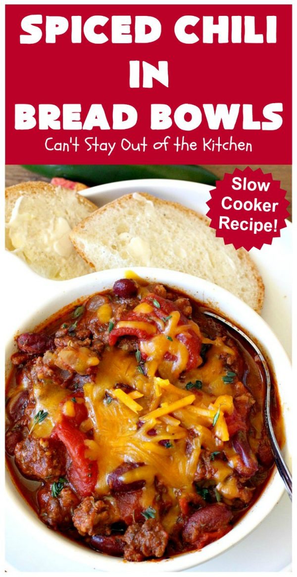 Spiced Chili in Bread Bowls Can't Stay Out of the Kitchen