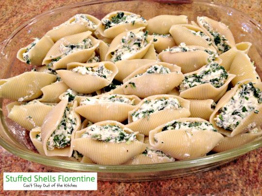 Stuffed Shells Florentine | Can't Stay Out of the Kitchen | these fabulous #stuffedshells are filled with #spinach, #ricotta and #parmesan, covered with marinara sauce and topped with more cheese. Totally delightful. #pasta