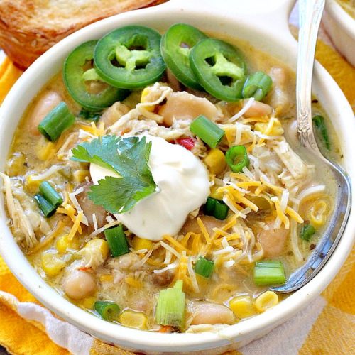 White Chicken Chili | Can't Stay Out of the Kitchen | We love this amazing #TexMex #soup. It's the perfect #chili for cold, winter nights. Healthy & #glutenfree. #chicken